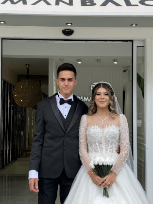 Osman Balcı Bay Bayan Kuaförü Ve Güzellik Merkezi