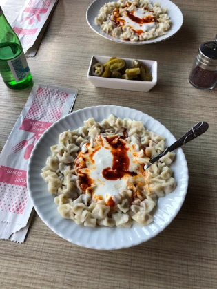Kübra Manti