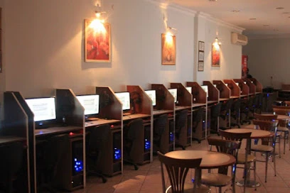 Maxi İnternet Kafe