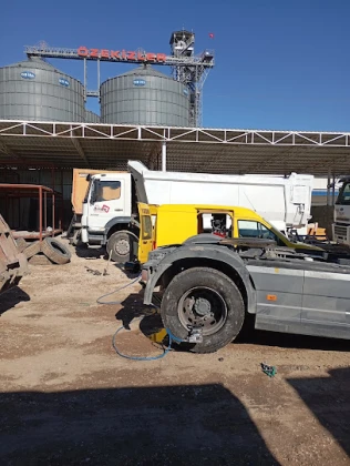 Adana Lastikçi 7 24 Yol Yardım Ats Lastikçilik