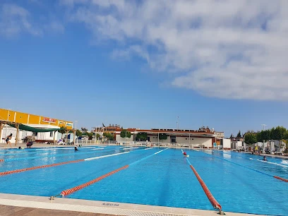 Aris Olimpik Yüzme Havuzu Ve Sosyal Tesisleri - Yüzme Kursu
