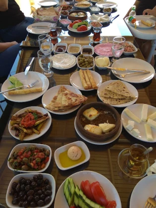 Begonvil Kahvalti Ve Kır Bahçesi