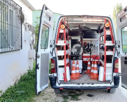 Bursa Yeşil Timsah Oto Lastik Tamiri 7/24 Yol Yardım Servisi, Nöbetçi Lastikçi, Akü Takviye