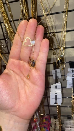 Çağla Küçükbulut Accesories