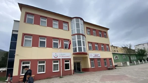Çamoluk İlçe Devlet Hastanesi