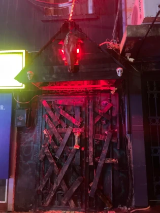 Cinnet Köşkü Korku Evi