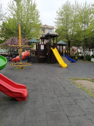 Çocuk Oyun Alanı Lunapark