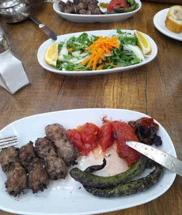 Divan Odun Köfte & Çorba Salonu