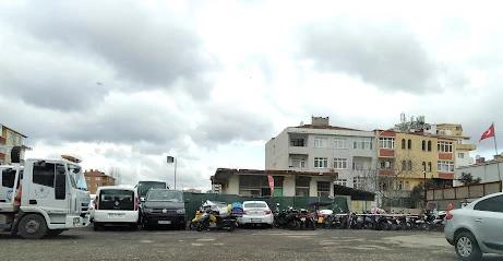 Dostlar Yediemin Ve Otopark