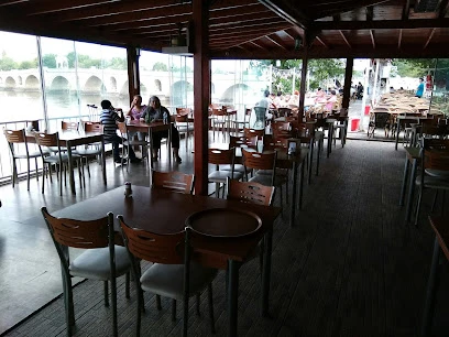 Emirgan Cafe