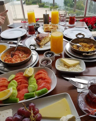 Emirgan Sütiş Park Zirve