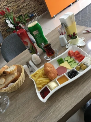 Es Cafe Ortaköy Kumpir Ve Kahvaltı
