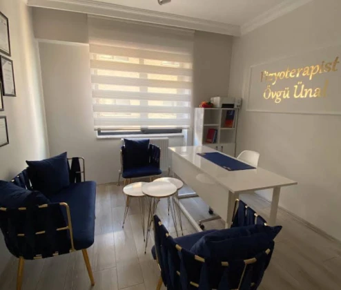 Fizyoterapist Övgü Ünal Özel Sağlık Meslek Hizmet