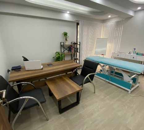 Fizyoterapist Salih Tekeli