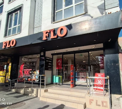 Flo Kars Faik Bey Cadde Mağazası