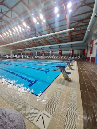 Gençlik Spor Yüzme Havuzu