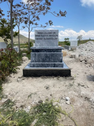 Gökkuşağı Mermer Granit Mezar Çeşme