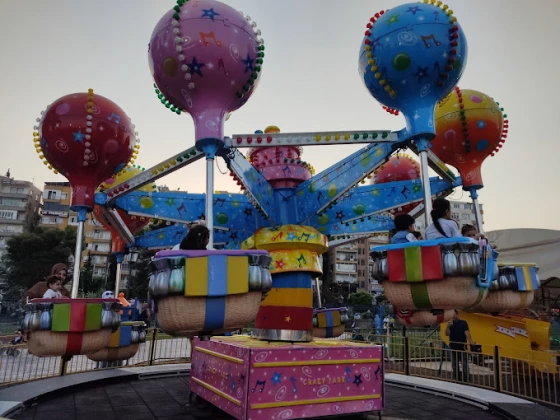 Happyland Lunapark