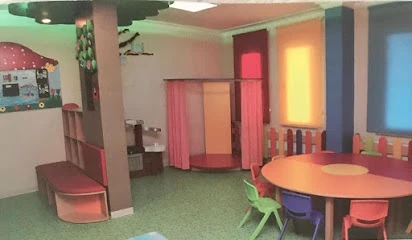 Hayal Kreş Ve Gündüz Bakım Evi