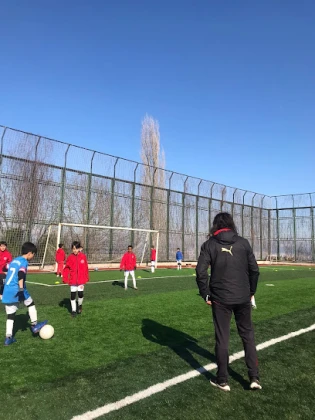 Hüdavendigar Kent Park Sadık Halı Saha