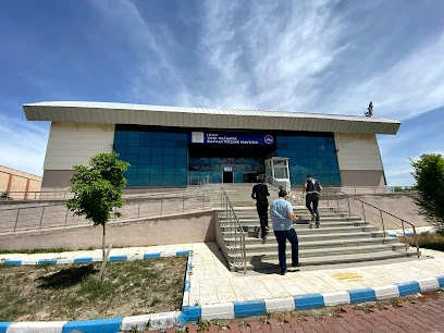 Iğdır Yarı Olimpik Kapalı Yüzme Havuzu