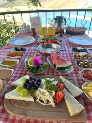 İmroz Begonvil & Kahvaltı