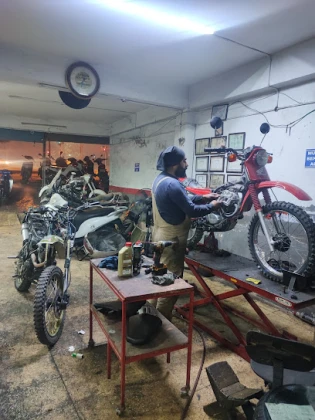 İncedal Motor ( Hertürlü Motorsikletin, Atv Nin Gerçek Servisi)