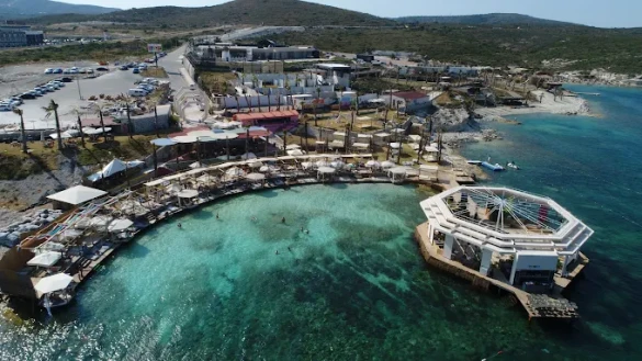 Kafe Pi Beach Alaçatı