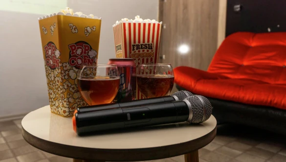 Kafes Playstation Ve Karaoke Salonu