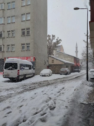 Kardeşler Oto Yıkama