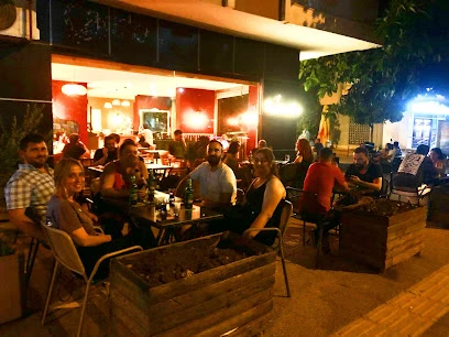 Küçük Işıklar Cafe Bar
