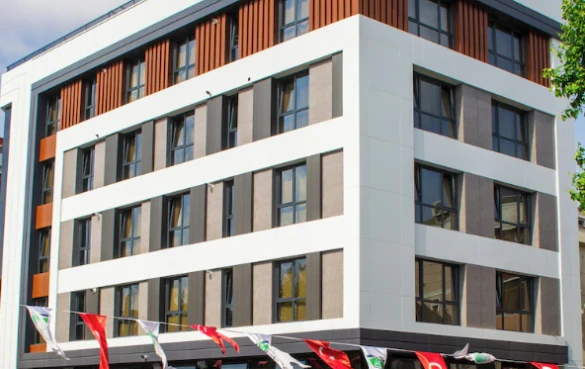 Luxury Life Suites Hotel