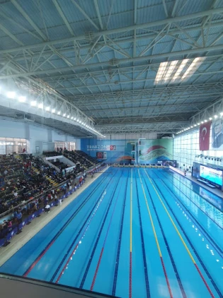 Mehmet Akif Ersoy Kapalı Yüzme Havuzu