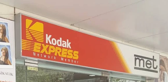 Met Fotoğraf Stüdyosu