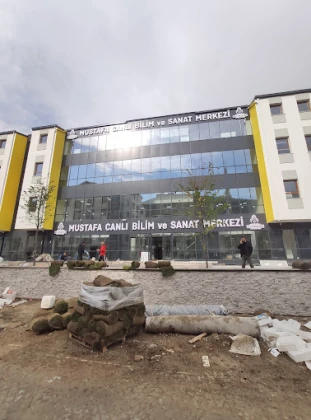 Mustafa Canlı Bilim Ve Sanat Merkezi