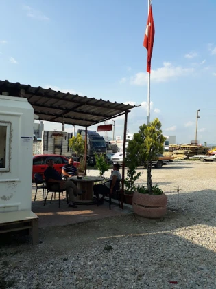 Mutlu Yediemin Otopark