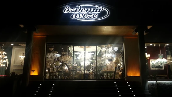 Özdemir Avize
