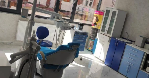 Özel Aydemir Ağız Ve Diş Kliniği
