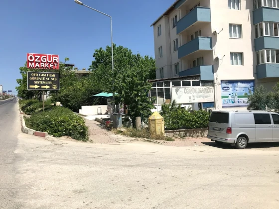 Özgür Market