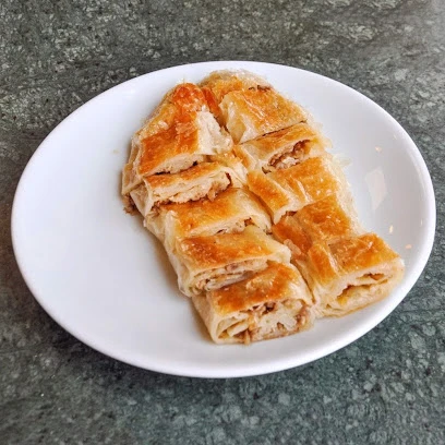 Özhamur Börek Üçevler