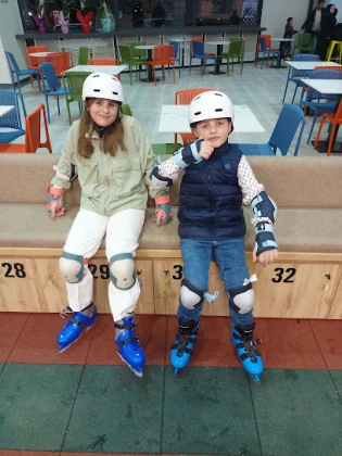 Penbuz Penguen Buz Pisti Ve Eğlence Merkezi