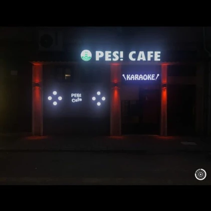 Pes! Cafe & Karaoke