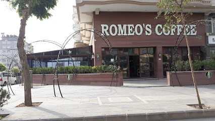 Romeos Cafe