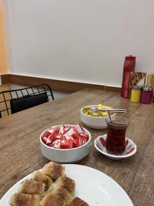 Saray Pide Ve Börek Salonu