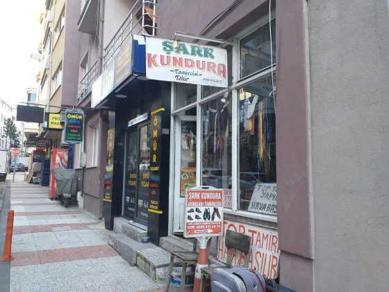Şark Kundura Tamircisi