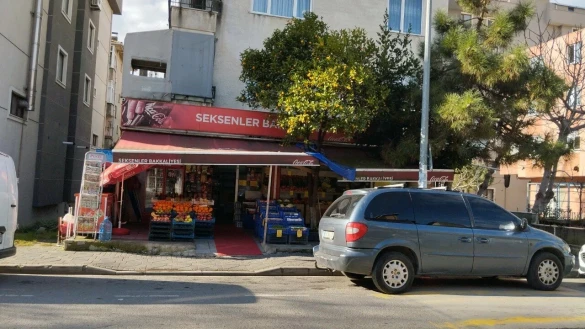 Seksenler Bakkal