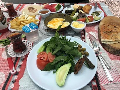 Şener Açık Büfe Kahvaltı Salonu