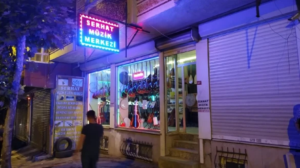 Serhat Müzik Merkezi