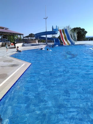 Sivaslı Aquapark Yüzme Havuzu