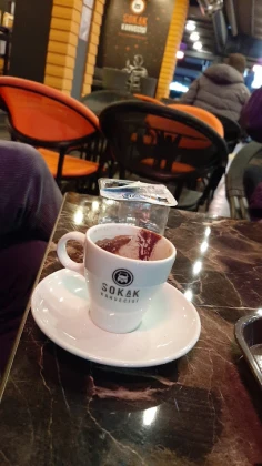 Sokak Kahvecisi